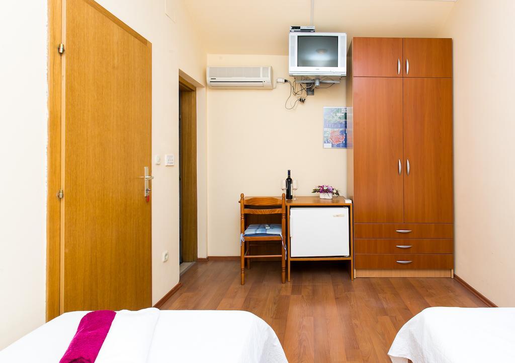 Apartment & Room Braica دوبروفينك الغرفة الصورة